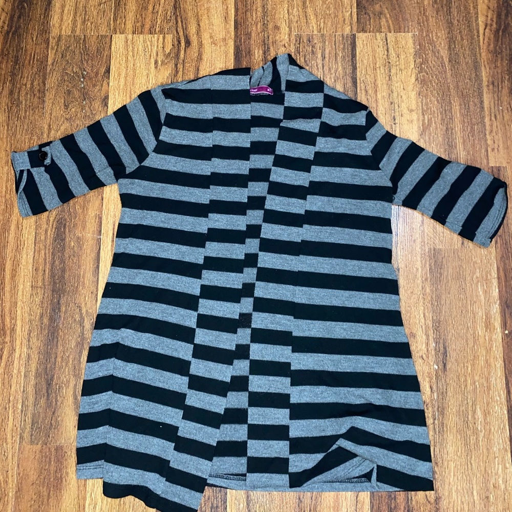 Cute black and gray cardigan like new never worn